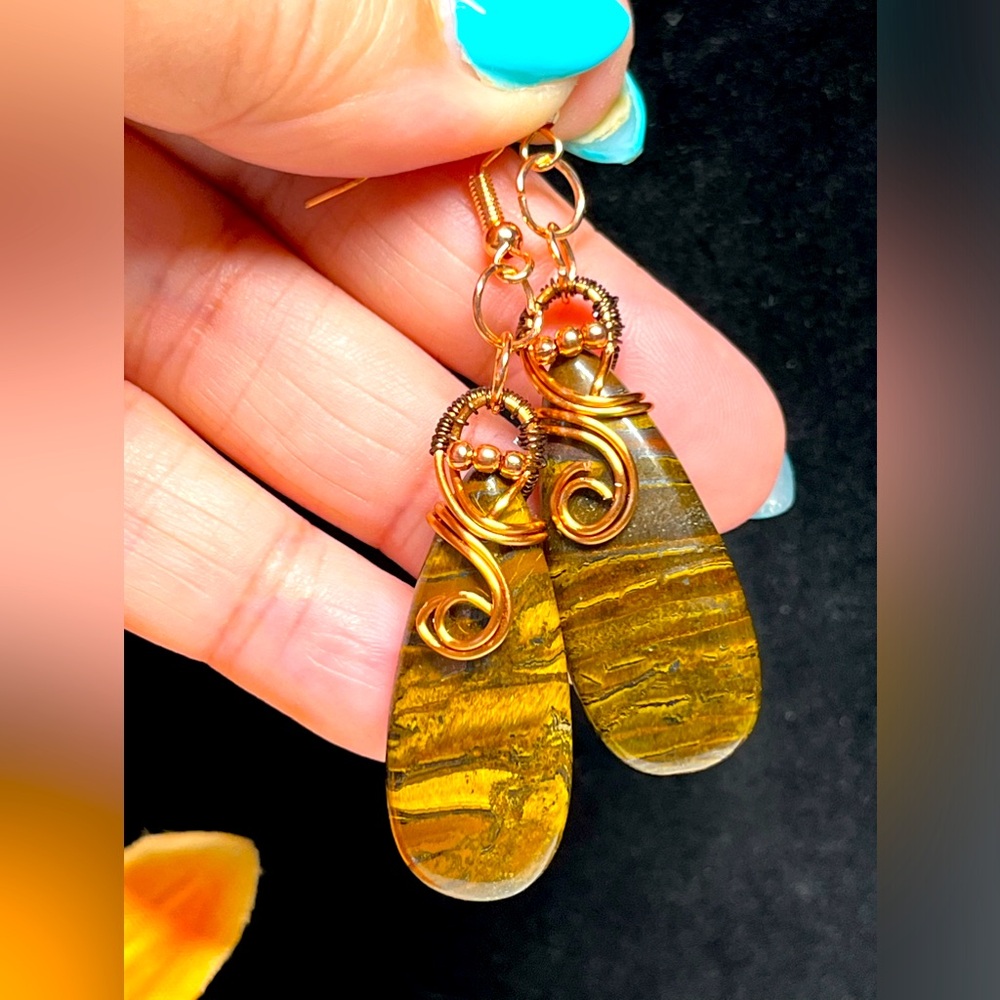 🐅genuine wire wrapped tiger eye stones copper earrings-artisan